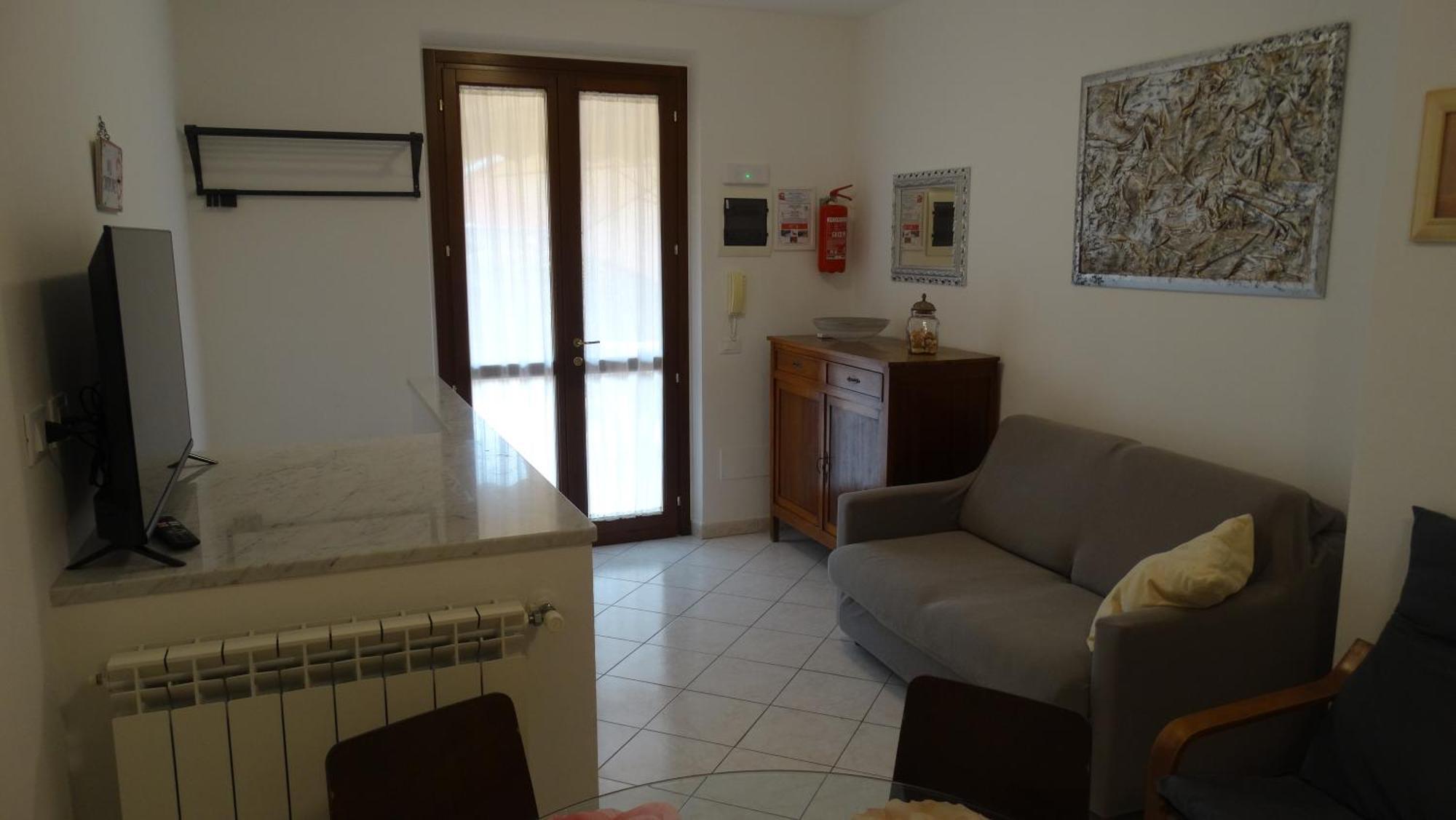 Rose Apartment Luni Ngoại thất bức ảnh