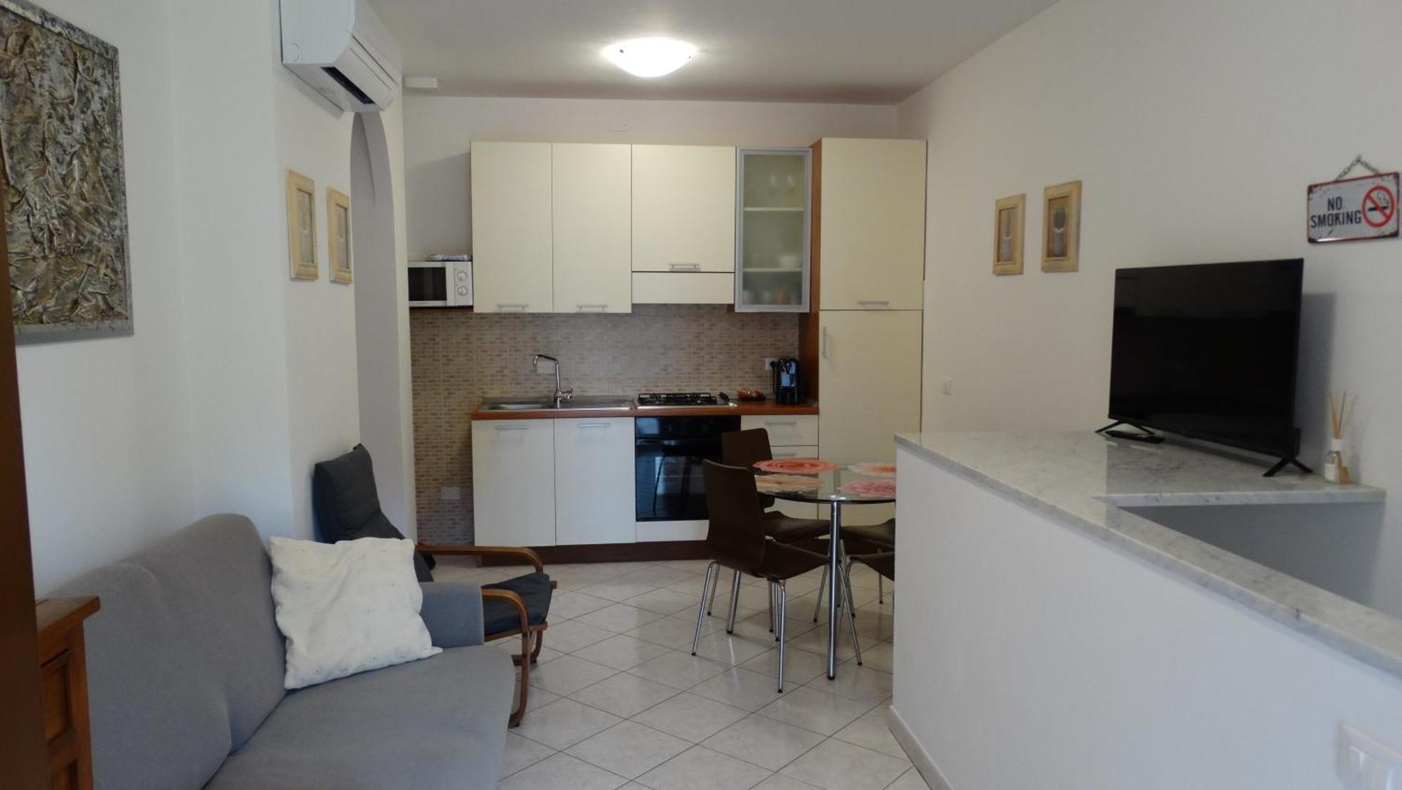 Rose Apartment Luni Ngoại thất bức ảnh