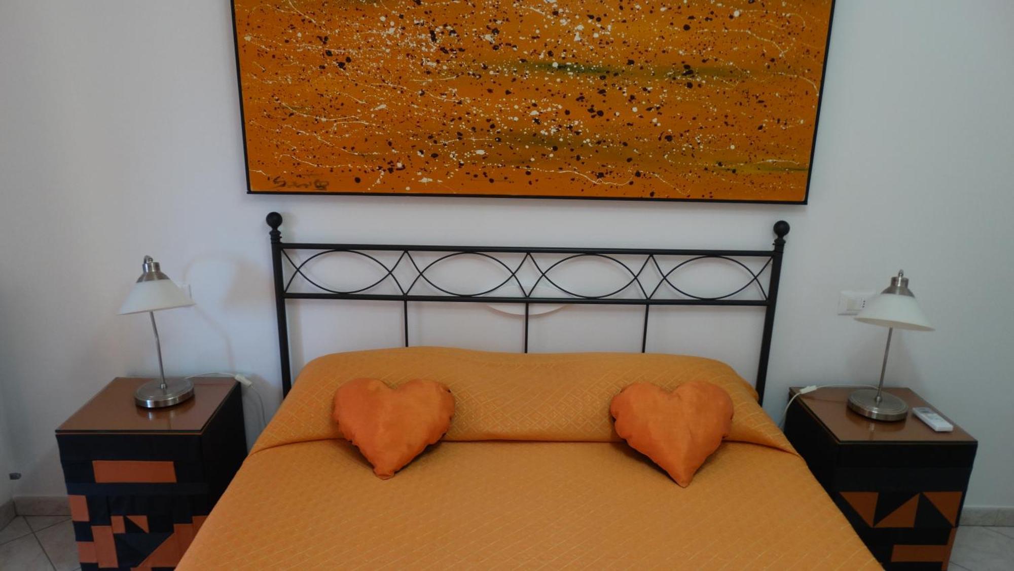 Rose Apartment Luni Ngoại thất bức ảnh